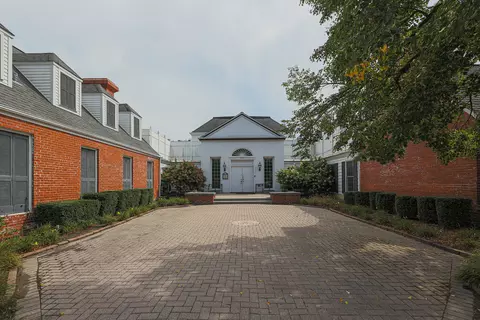 Exterior - 2003 Sudbury Dr, Hoffman Estates, IL 60169 photo 11 of 15