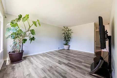 Living - 8022 42nd St, Lyons, IL 60534 photo 1 of 4