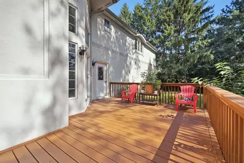 Exterior - 351 Willowood Ln, Willowbrook, IL 60527 photo 7 of 11