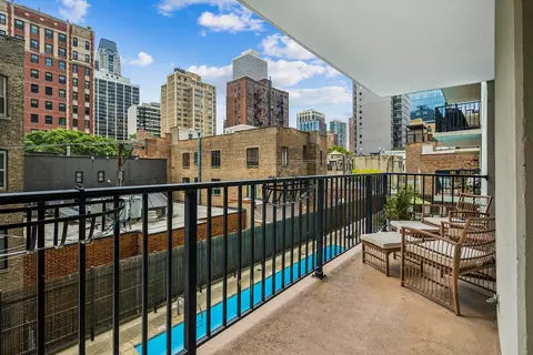 Exterior - 71 E Division St #402, Chicago, IL 60610 photo 3 of 4
