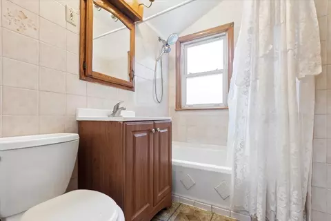 Bath - 8028 42nd Ct, Lyons, IL 60534 photo 1 of 1