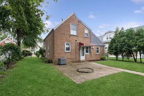 Exterior - 8028 42nd Ct, Lyons, IL 60534 photo 3 of 5