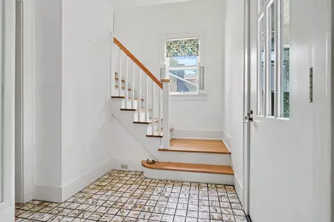 Entry Way - 1604 E Jackson St, Bloomington, IL 61701 photo 2 of 2
