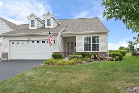 549 Autumn Cir, Pingree Grove, IL 60140