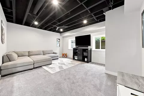 Other - 323 E 3rd St, Elmhurst, IL 60126 photo 8 of 11