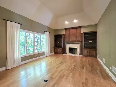 Living - 20228 Oakwood Dr, Mokena, IL 60448 photo 1 of 3