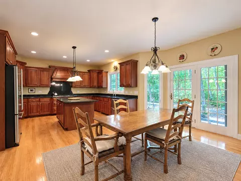 Kitchen - 20228 Oakwood Dr, Mokena, IL 60448 photo 3 of 3
