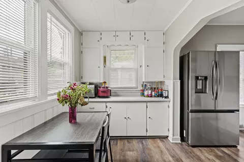 Kitchen - 1718 13th Ave, Moline, IL 61265 photo 2 of 3