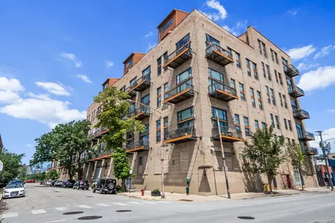 2545 S Dearborn St #608, Chicago, IL 60616