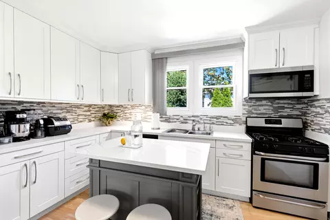Kitchen - 4102 Prescott Ave, Lyons, IL 60534 photo 3 of 3