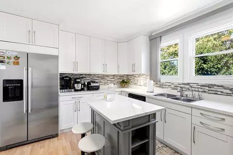 Kitchen - 4102 Prescott Ave, Lyons, IL 60534 photo 2 of 3