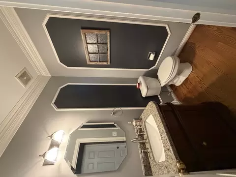 Bath - 1068 Fox Path, West Dundee, IL 60118 photo 1 of 3