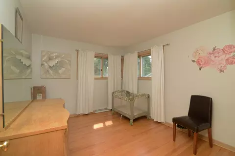 Bedroom - 828 S Mitchell Rd, Elmhurst, IL 60126 photo 1 of 4
