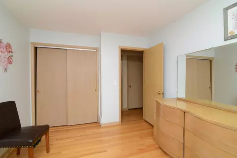 Bedroom - 828 S Mitchell Rd, Elmhurst, IL 60126 photo 2 of 4