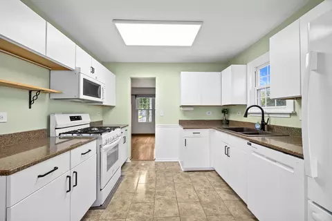 Kitchen - 1210 Brookfield Dr, Plainfield, IL 60586 photo 1 of 5