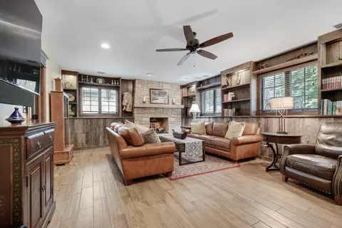 Living - 12910 S Hadfield Dr, Plainfield, IL 60585 photo 3 of 4