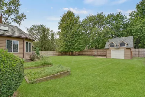 Exterior - 12910 S Hadfield Dr, Plainfield, IL 60585 photo 9 of 10
