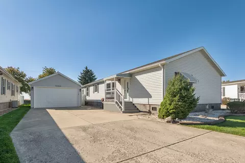 10925 Doral Dr, Frankfort, IL 60423