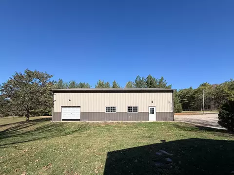 Exterior - 1367 County Road 1000, Lerna, IL 62440 photo 9 of 18
