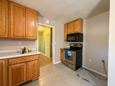 Kitchen - 1367 County Road 1000, Lerna, IL 62440 photo 2 of 3