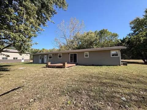 Exterior - 1367 County Road 1000, Lerna, IL 62440 photo 6 of 18