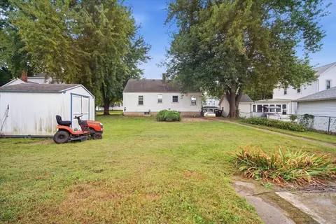 Exterior - 306 E Columbia St, Danvers, IL 61732 photo 4 of 4