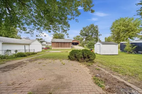 Exterior - 306 E Columbia St, Danvers, IL 61732 photo 3 of 4
