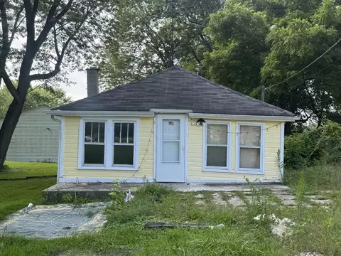 42618 N Lake Ave, Antioch, IL 60002