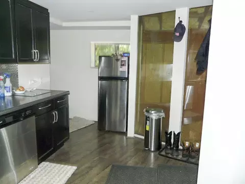 Kitchen - 26255 W Ingleside Ave, Ingleside, IL 60041 photo 5 of 7