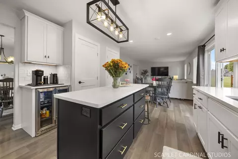 Kitchen - 1329 Wabena Ave, Minooka, IL 60447 photo 4 of 4