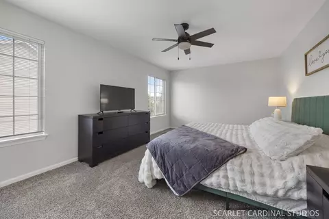 Bedroom - 1329 Wabena Ave, Minooka, IL 60447 photo 2 of 4