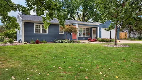 Exterior - 313 Vista Dr, Bloomington, IL 61701 photo 15 of 15