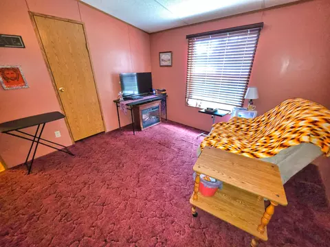 Bedroom - 121 Meyer St, Flora, IL 62839 photo 5 of 7