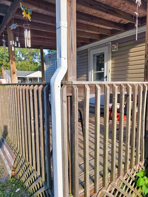 Exterior - 121 Meyer St, Flora, IL 62839 photo 10 of 12