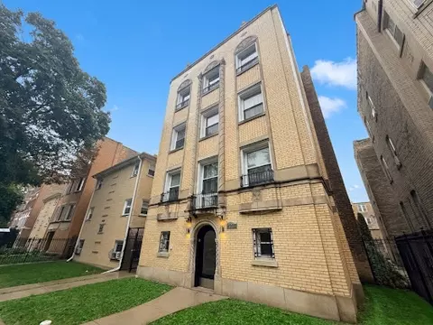 6235 N Francisco Ave, Chicago, IL 60659
