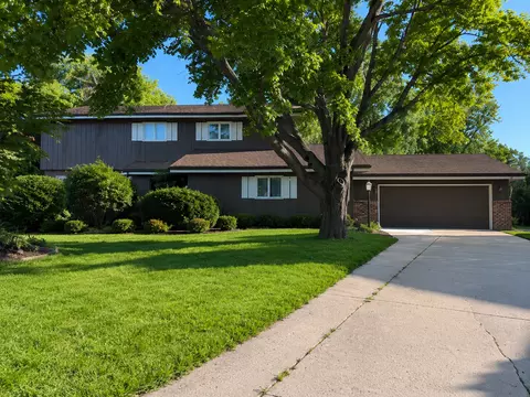 3636 Quince Ct, Downers Grove, IL 60515