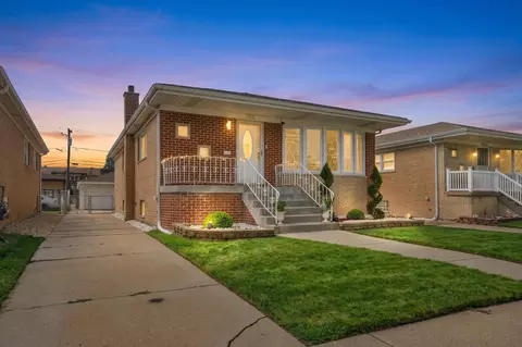 550 Yates Ave, Calumet City, IL 60409