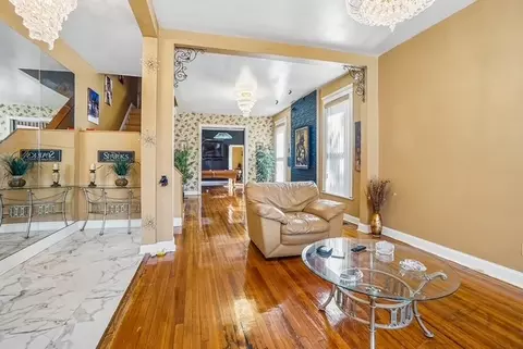 Living - 514 W 66th St, Chicago, IL 60621 photo 2 of 3