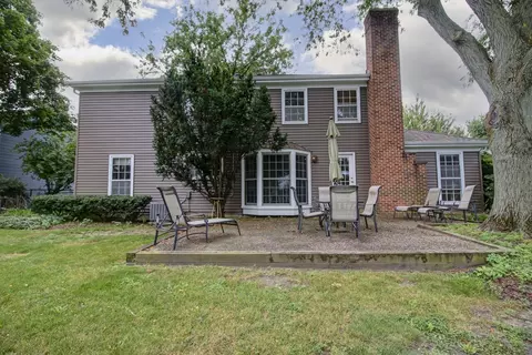 Exterior - 853 Dorset Dr, Wheaton, IL 60189 photo 4 of 4