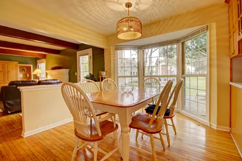 Dining - 853 Dorset Dr, Wheaton, IL 60189 photo 1 of 3