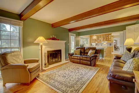 Other - 853 Dorset Dr, Wheaton, IL 60189 photo 1 of 7