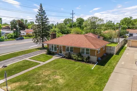 View/Area - 2 Washington St, Glenview, IL 60025 photo 3 of 7