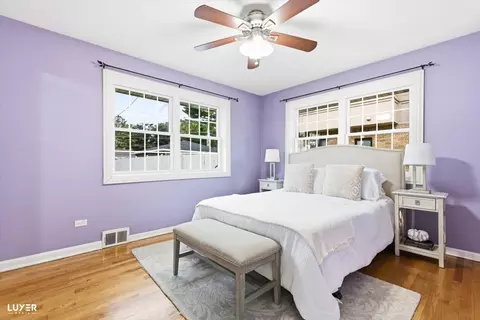 Bedroom - 2 Washington St, Glenview, IL 60025 photo 2 of 8