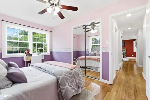 Bedroom - 2 Washington St, Glenview, IL 60025 photo 7 of 8