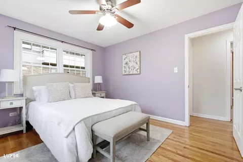Bedroom - 2 Washington St, Glenview, IL 60025 photo 4 of 8