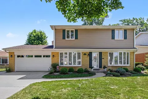 221 S Rammer Ave, Arlington Heights, IL 60004