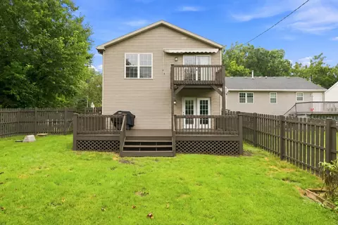 Exterior - 1379 Cary Rd, Algonquin, IL 60102 photo 2 of 7