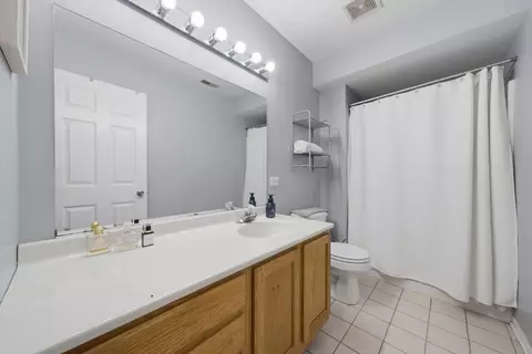 Bath - 1379 Cary Rd, Algonquin, IL 60102 photo 3 of 3