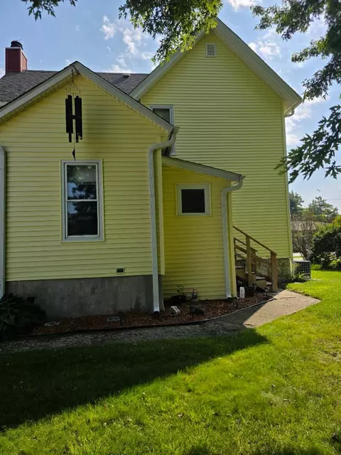 Exterior - 244 Maple St, Paw Paw, IL 61353 photo 3 of 4