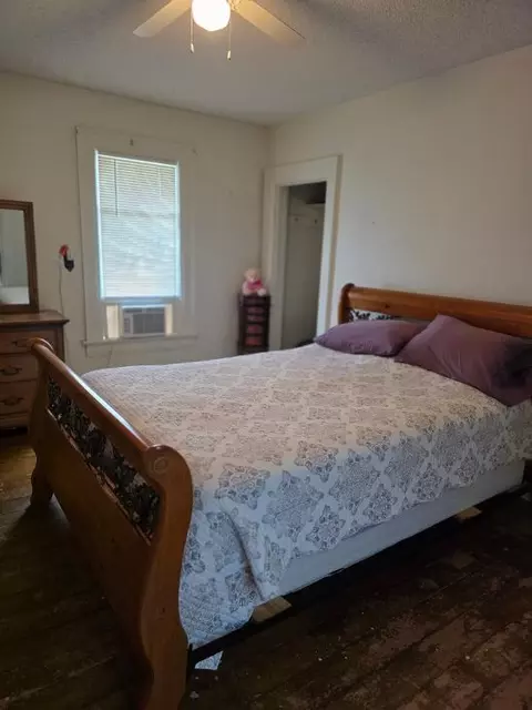 Bedroom - 244 Maple St, Paw Paw, IL 61353 photo 2 of 4